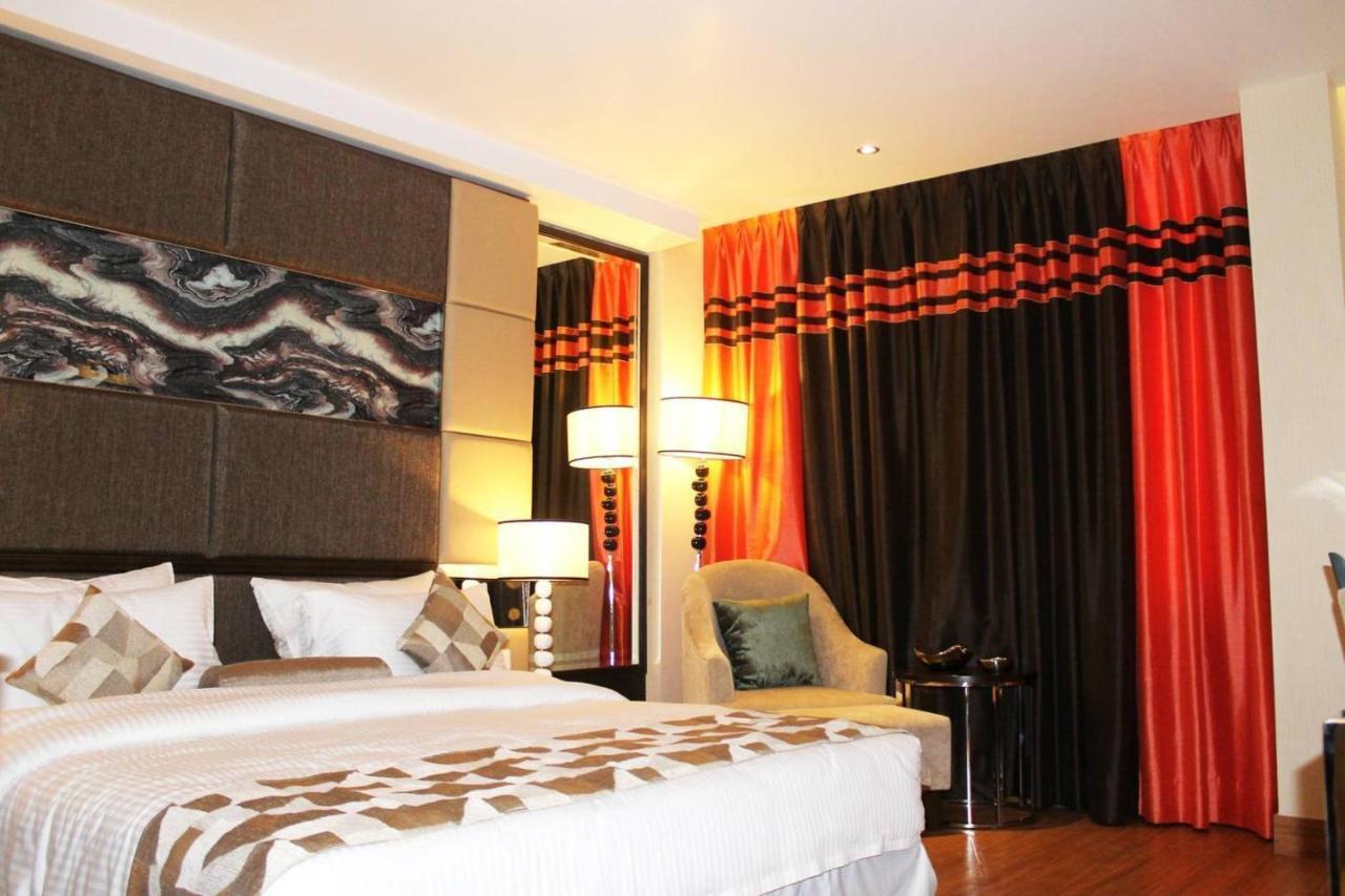 The Palm Spring A Boutique Hotel Naraina Νέο Δελχί Εξωτερικό φωτογραφία